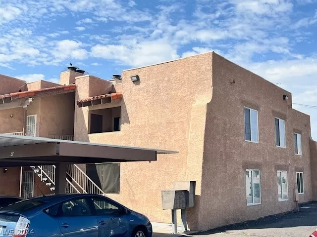 MLS: 2602722 Condo For Sale