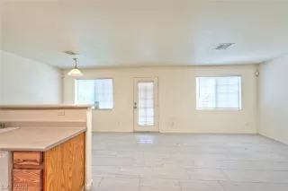 Photo #3: 2602727 Listing 