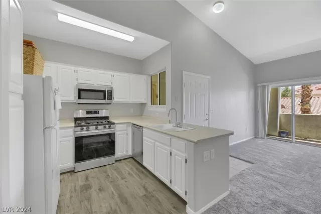 MLS: 2602731 Condo For Sale