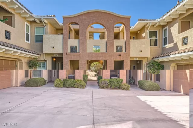 MLS: 2602741 Condo For Sale