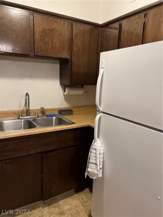 Photo #4: 2602753 Listing 