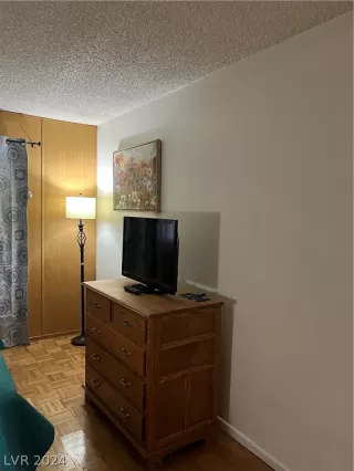 Photo #5: 2602753 Listing 