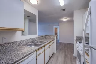 Photo #2: 2602781 Listing 