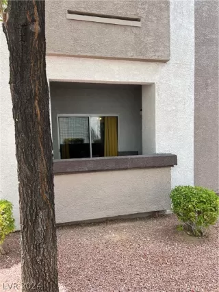 Photo #1: 2602803 Listing 