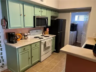 Photo #6: 2602803 Listing 