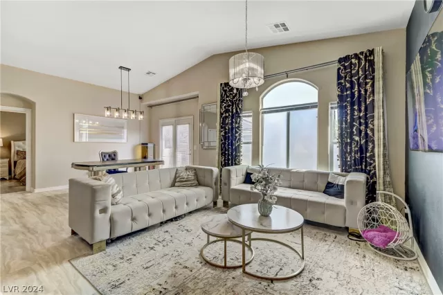 MLS: 2602815 Condo For Sale