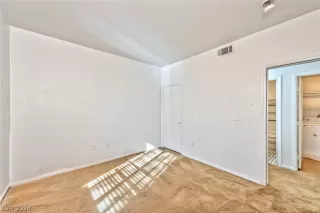 Photo #6: 2602886 Listing 