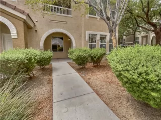 Photo #5: 2602892 Listing 