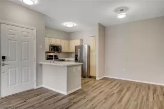 Photo #6: 2602897 Listing 