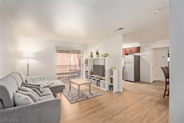 MLS: 2602970 Condo For Sale