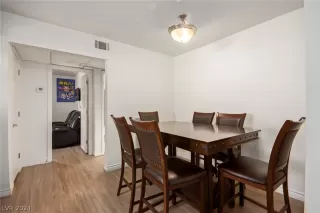 Photo #4: 2602970 Listing