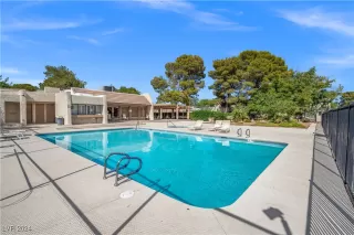 Photo #1: 2602975 Listing