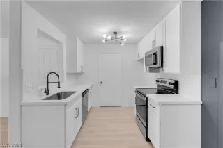 Photo #1: 2602983 Listing 