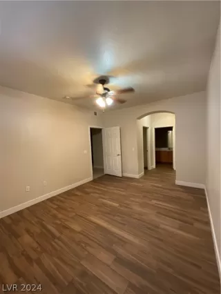 Photo #6: 2602988 Listing