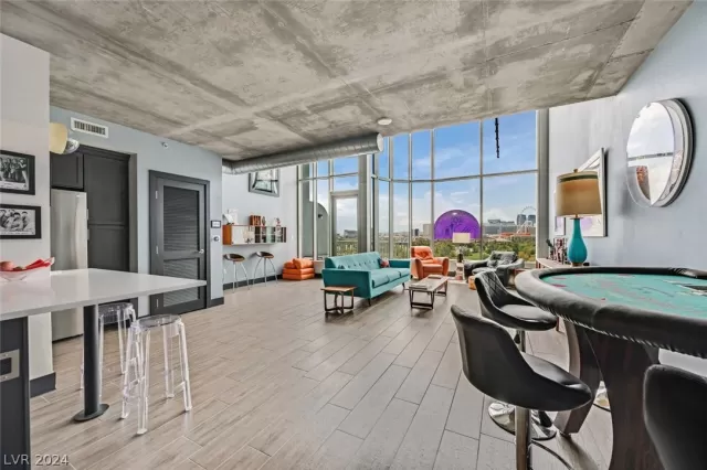 MLS: 2603012 Condo For Sale