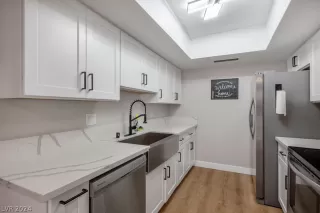 Photo #1: 2603081 Listing