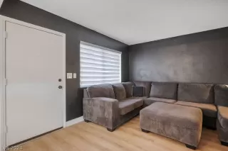 Photo #6: 2603081 Listing