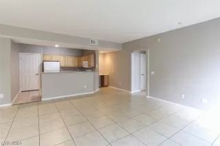 Photo #4: 2603095 Listing 