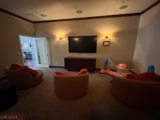 Photo #5: 2603129 Listing 