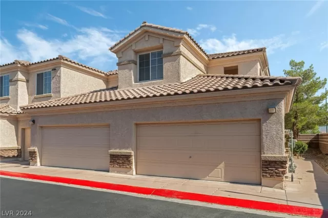 MLS: 2603136 Condo For Sale