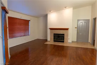 Photo #4: 2603184 Listing