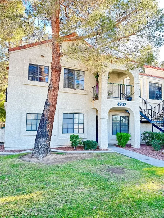 MLS: 2603200 Condo For Sale