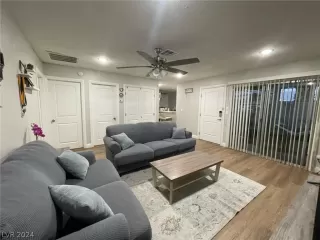 Photo #4: 2603205 Listing