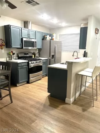 Photo #6: 2603205 Listing