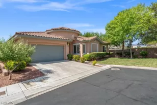 Photo #1: 2603207 Listing 