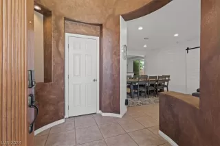 Photo #3: 2603207 Listing 