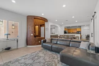 Photo #6: 2603207 Listing 