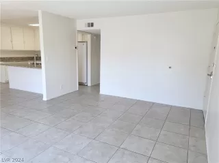 Photo #3: 2603213 Listing 