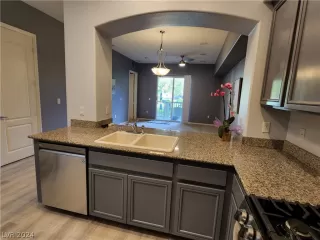 Photo #5: 2603219 Listing