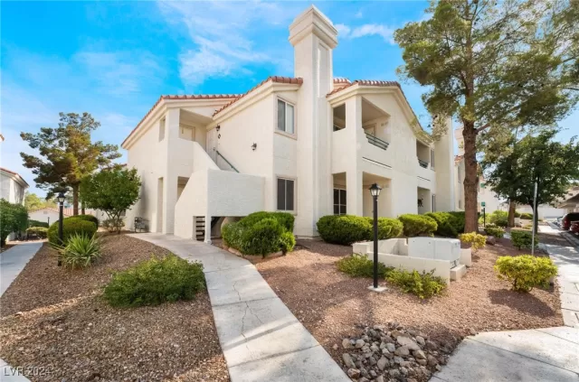 MLS: 2603268 Condo For Sale