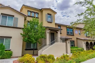 Photo #1: 2603284 Listing 