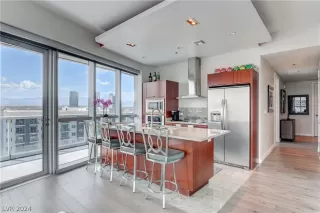 Photo #5: 2603317 Listing 