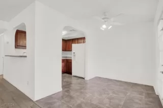 Photo #5: 2603323 Listing 