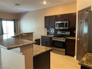 Photo #5: 2603335 Listing 