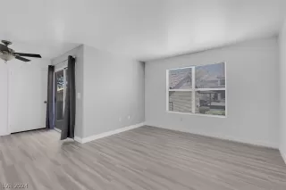 Photo #3: 2603343 Listing