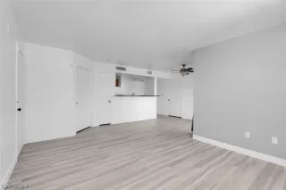 Photo #4: 2603343 Listing