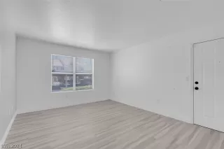 Photo #6: 2603343 Listing