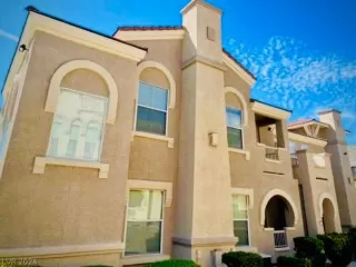 Photo #3: 2603345 Listing 