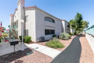 Photo #5: 2603353 Listing