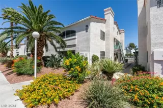 Photo #6: 2603353 Listing