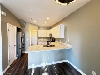 Photo #6: 2603361 Listing 