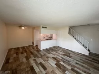 Photo #6: 2603371 Listing 