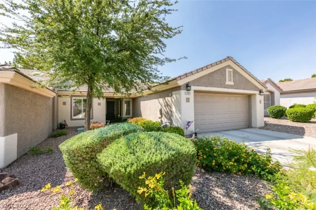 MLS: 2603400 Condo For Sale