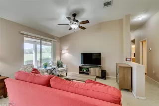 Photo #5: 2603400 Listing