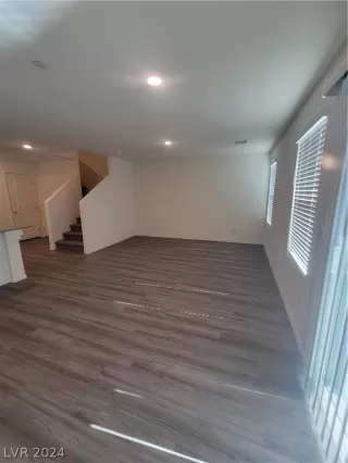 Photo #1: 2603476 Listing 