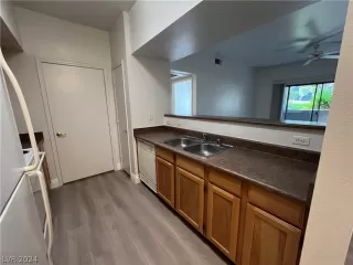 Photo #6: 2603554 Listing 